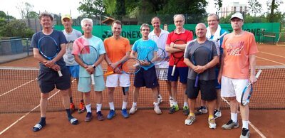 Foto zu Meldung: Tennis: Erfolgreicher Saisonauftakt für die Herren 55 Regionalligamannschaft