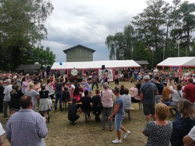Vereine organisierten tolles Familienfest in Rietz (Bild vergrößern)