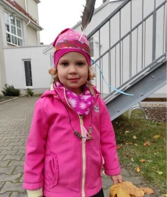 Die vierjährige Paula aus Falkensee benötigt dringend eine Stammzellspende (Bildquelle: www.dkms.de).