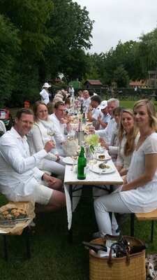 Vorschaubild zur Meldung: Tangstedt bittet zum White Dinner