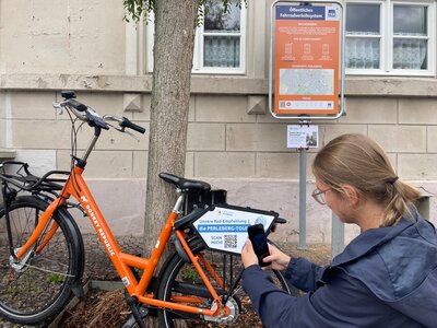 Stadt Perleberg | Über einen QR-Code kann man sich über die Perleberg-Radtour und auch über die angebotenen Stadtführungen in der Rolandstadt informieren.