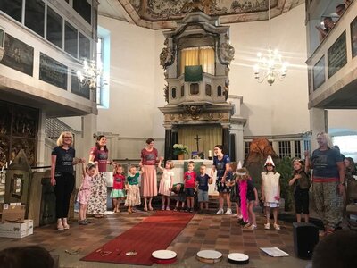 Foto zur Meldung: Sommerfest des Evangelischen. Kindergartens „St. Martin“ und der Kirchgemeinde Mihla