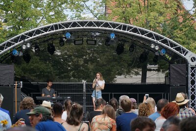 Internationales Festivalflair - alínæ lumr Musikwochenende wieder in Storkow (Bild vergrößern)