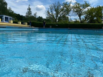 Meldung: Angepasste Öffnungszeiten für das Schwimmbad