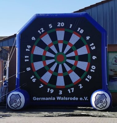 Stadtfest Walsrode - Unsere Gewinner beim Fussball-Dart (Bild vergrößern)