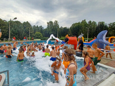 Zuletzt gab es im August eine große Party im Hainholzbad: das Neptunfest. Foto: Lena-Isabell Mohneke