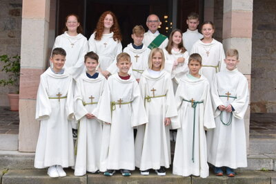 Foto zur Meldung: Sechs neue Ministranten in der Pfarrei Schondra