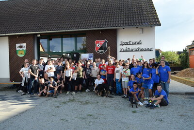 Foto zur Meldung: Laufen für den guten Zweck: 68 Kinder und Jugendliche nahmen am Spendenlauf „WasserMarsch“ in Raddusch teil