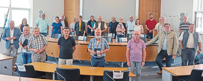 Zahlreiche ehrenamtliche Heimatforscher und Vertreter der Heimatmuseen nahmen am Netzwerk-Treffen im Landratsamt teil. Foto: Elmar Stöttner. (Bild vergrößern)