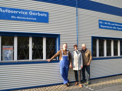 Foto zur Meldung: Autoservice Garbotz in Krimnitz stellt sich bei Unternehmensbesuch vor