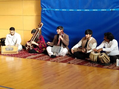 Foto zur Meldung: Musiker aus Afghanistan zu Besuch am Echo