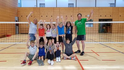 Meldung: Klasse 3 und 4 hat einen Volleyball-Aktionstag mit dem Neukircher Verein