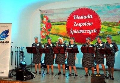 Folkloregruppe Konotopianki aus Kolsko (Bild vergr&ouml;&szlig;ern)