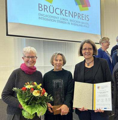 Pfarrerin Laubmann, Walburga Greiner und Silke Olesen