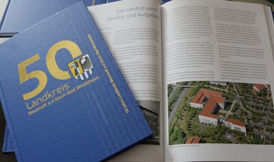 Meldung: Geschichte des Landkreises - Landkreisbuch als Weihnachtsgeschenk