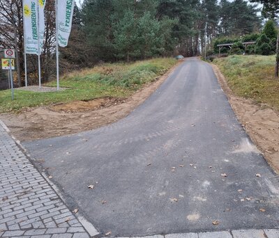 Vorschaubild zur Meldung: Anliegerstraße in Sewekow asphaltiert