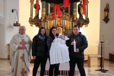 Foto zur Meldung: Taufe eines neuen Erdenbürger in unserer Pfarrei