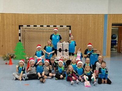 Foto zur Meldung: Weihnachtsparcours und Beschenkung der Kindersportgruppen