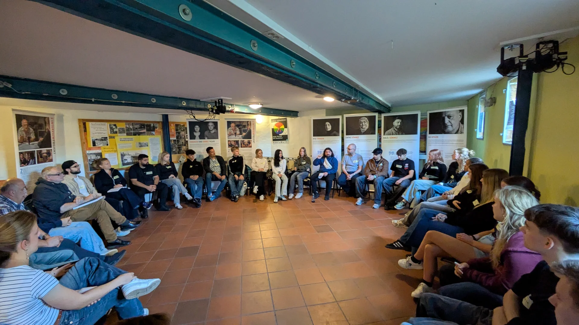 Auftaktreffen zum Projektstart in der Internationalen Begegnungsstätte 'Lohgerberei' © Verein Miteinander leben e.V.