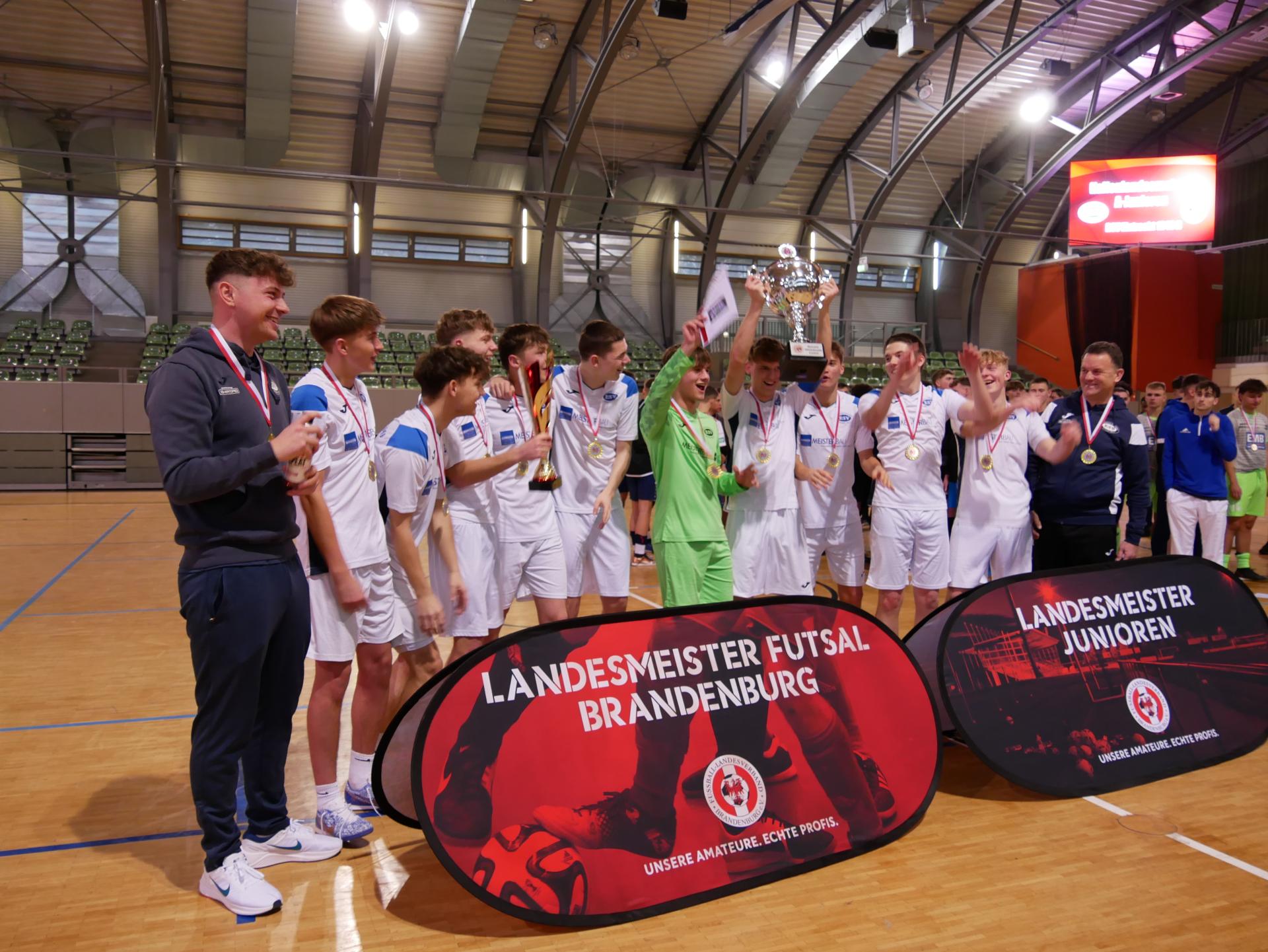 RSV Eintracht feiert B-Junioren-Landestitel