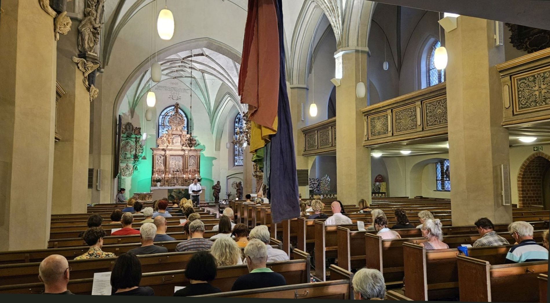 Andacht nach der Kundgebung in der Paul-Gerhardt-Kirche. Foto: Dörthe Ziemer