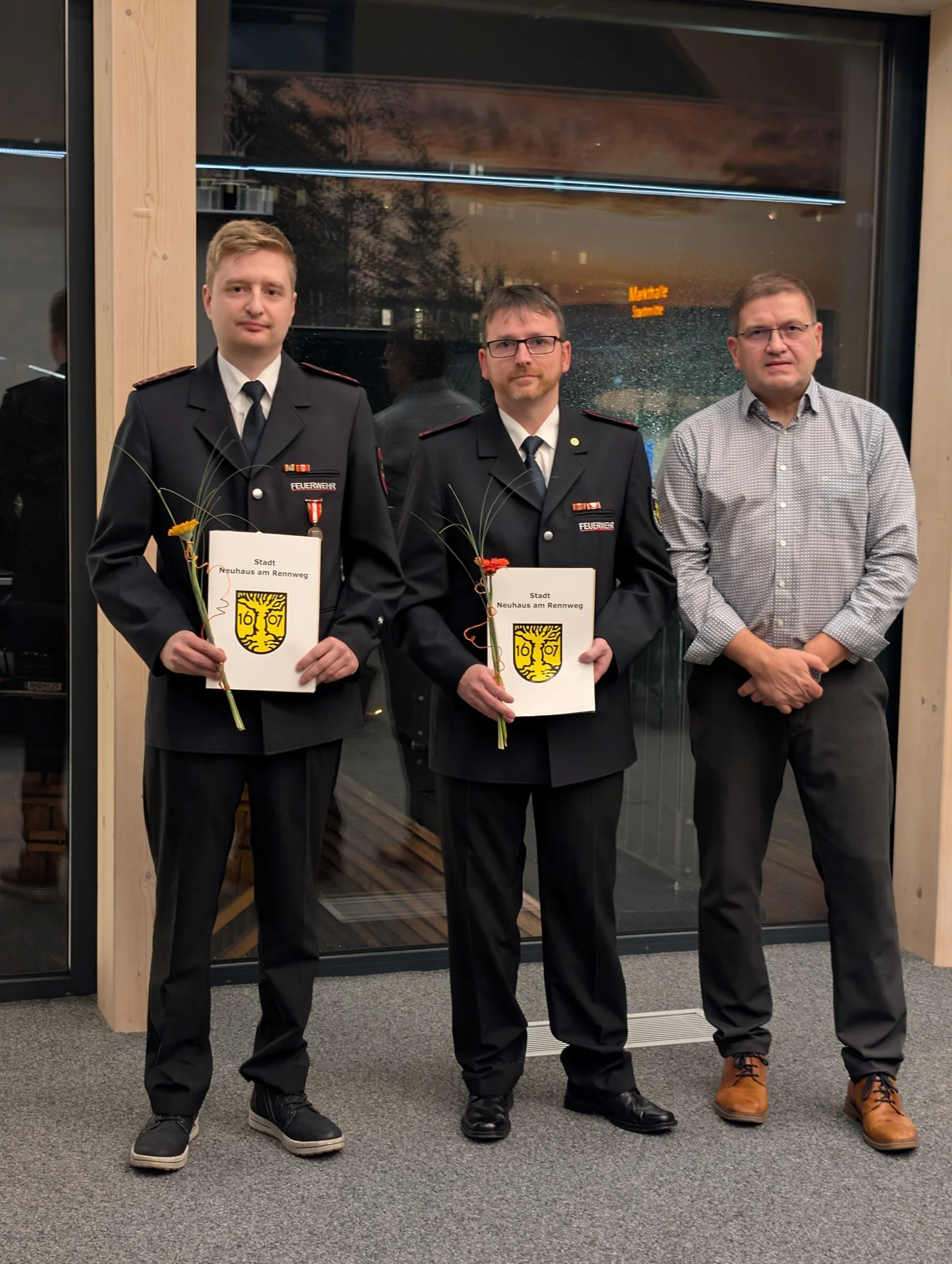 Wehrführer Maurice Welsch und sein Stellvertreter Randy Bernhardt