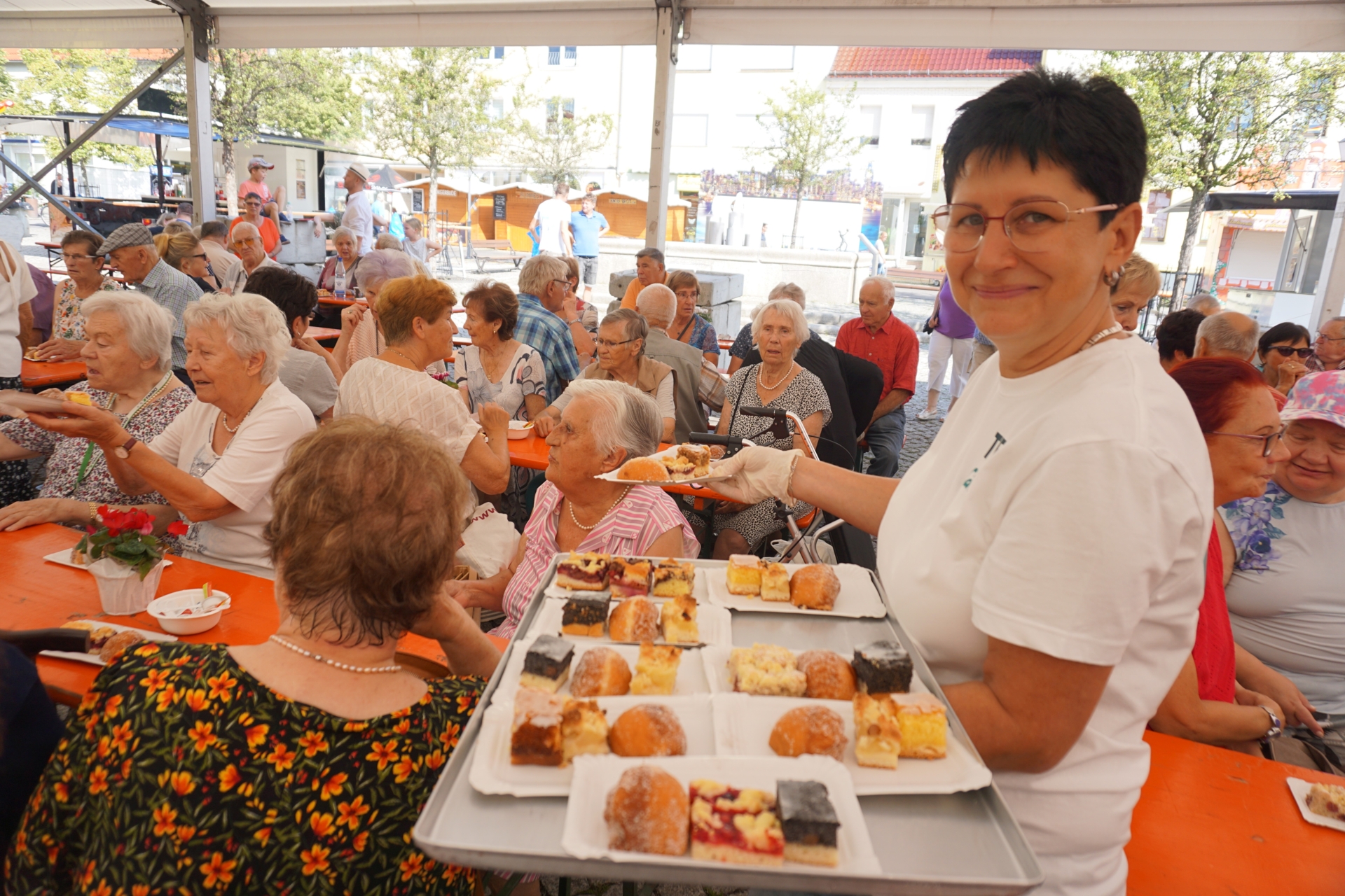 Seniorenkaffeetafel. Foto: Stadt Calau / Jan Hornhauer