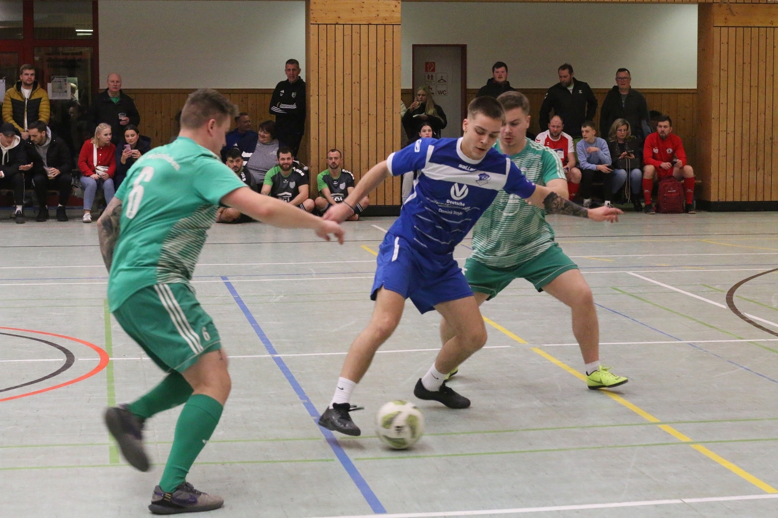 Kampf um den Ball - 1