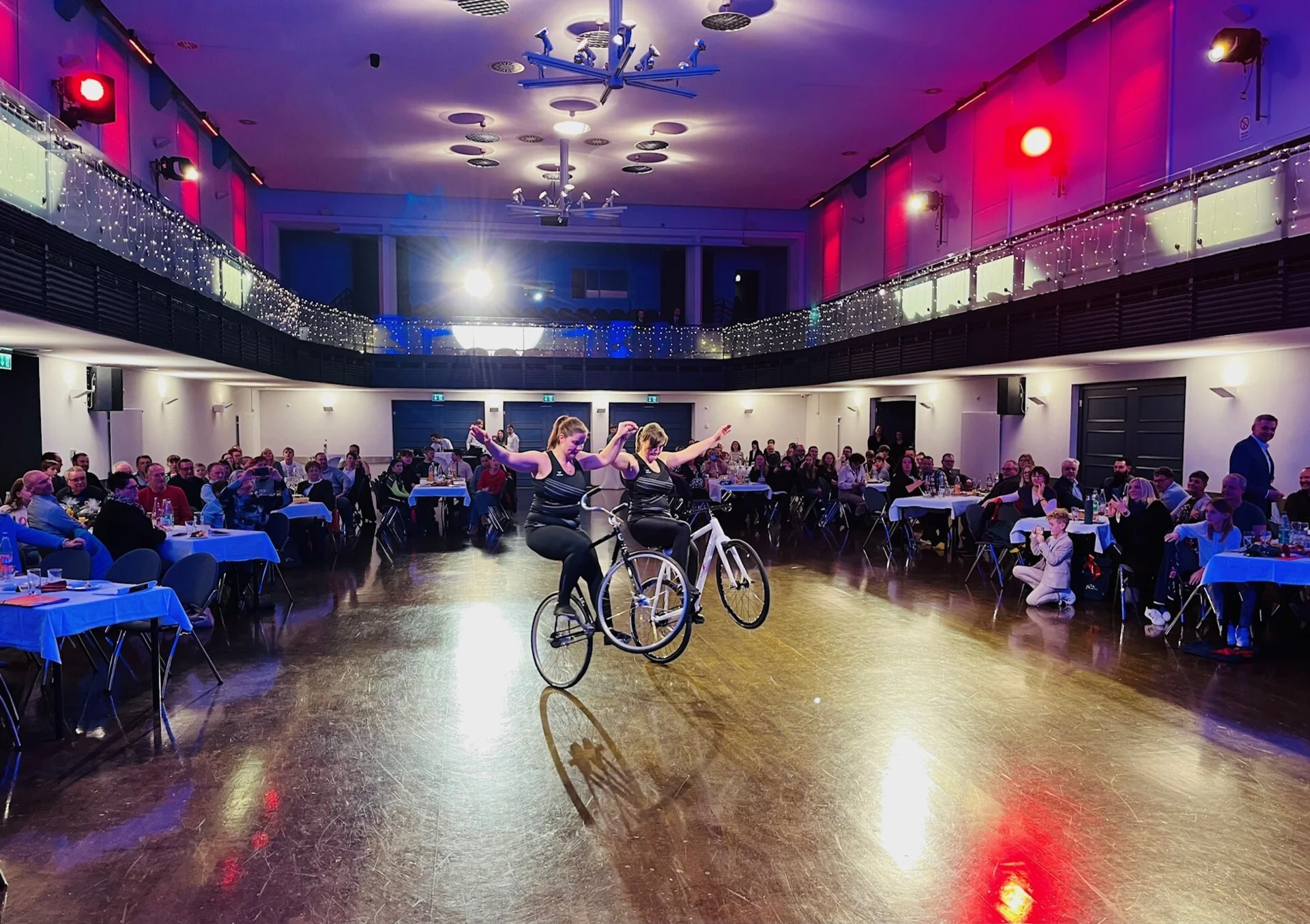 Sportgala 2024_Kunstradfahren des SV Lauscha_LRA SON M.Volk