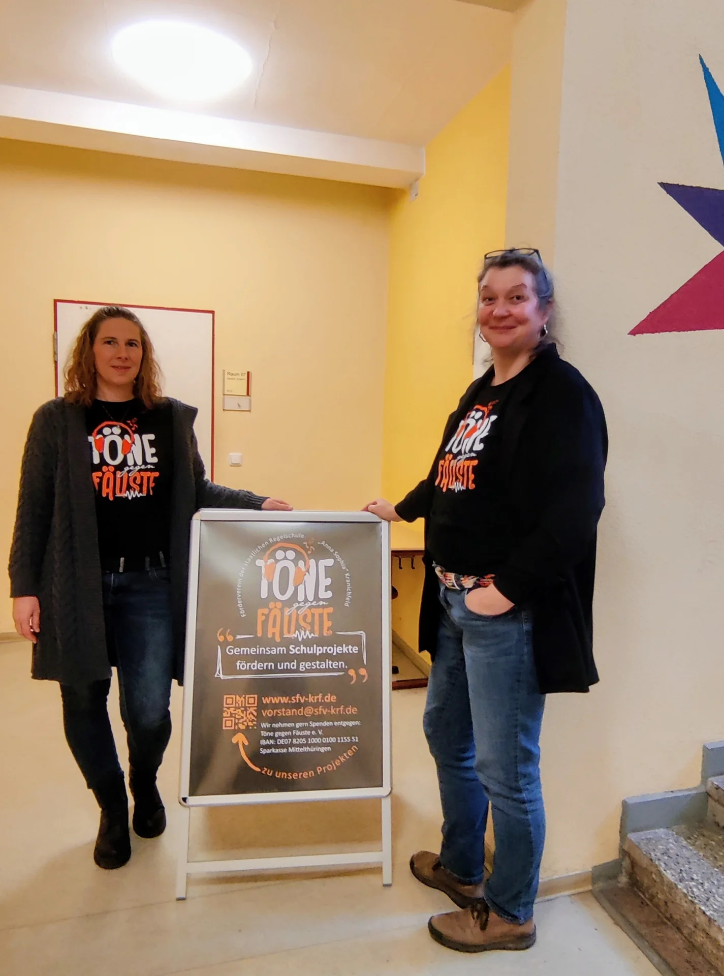 Kerstin Bauer (li.) und Juliane Apel-Gäbler vom Schulförderverein "Töne gegen Fäuste"