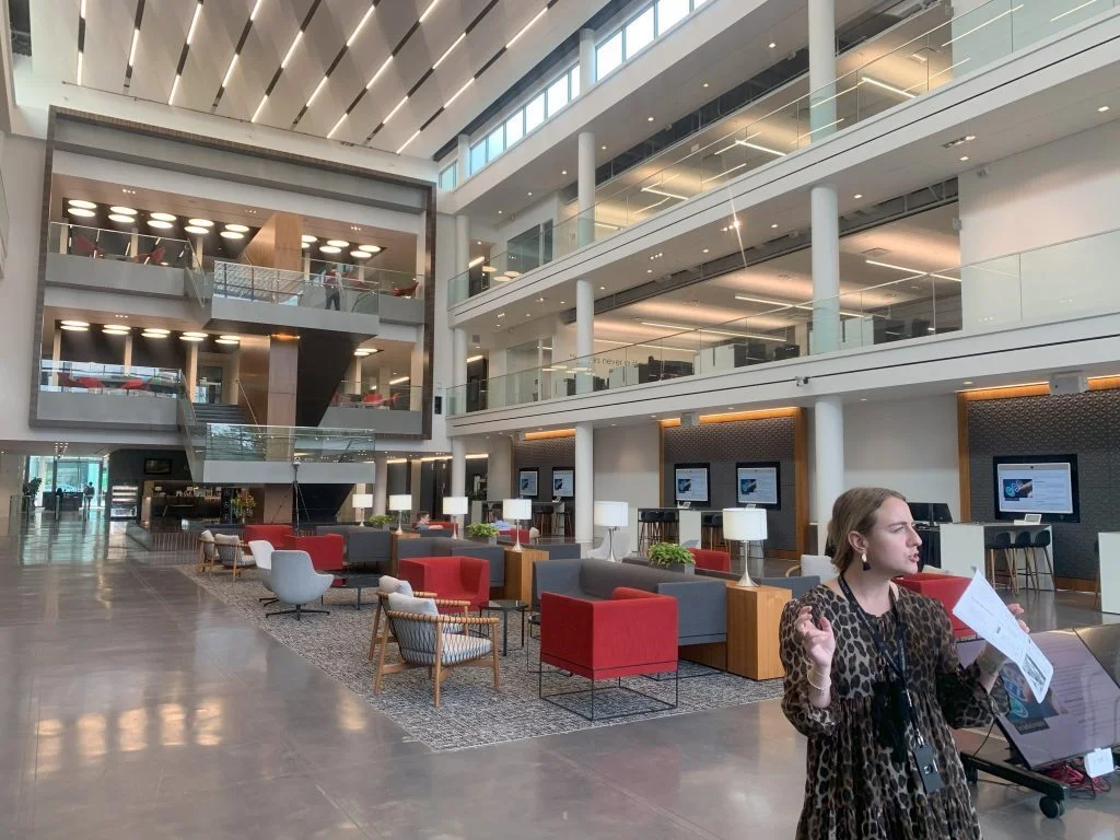 Mercedes Lobby