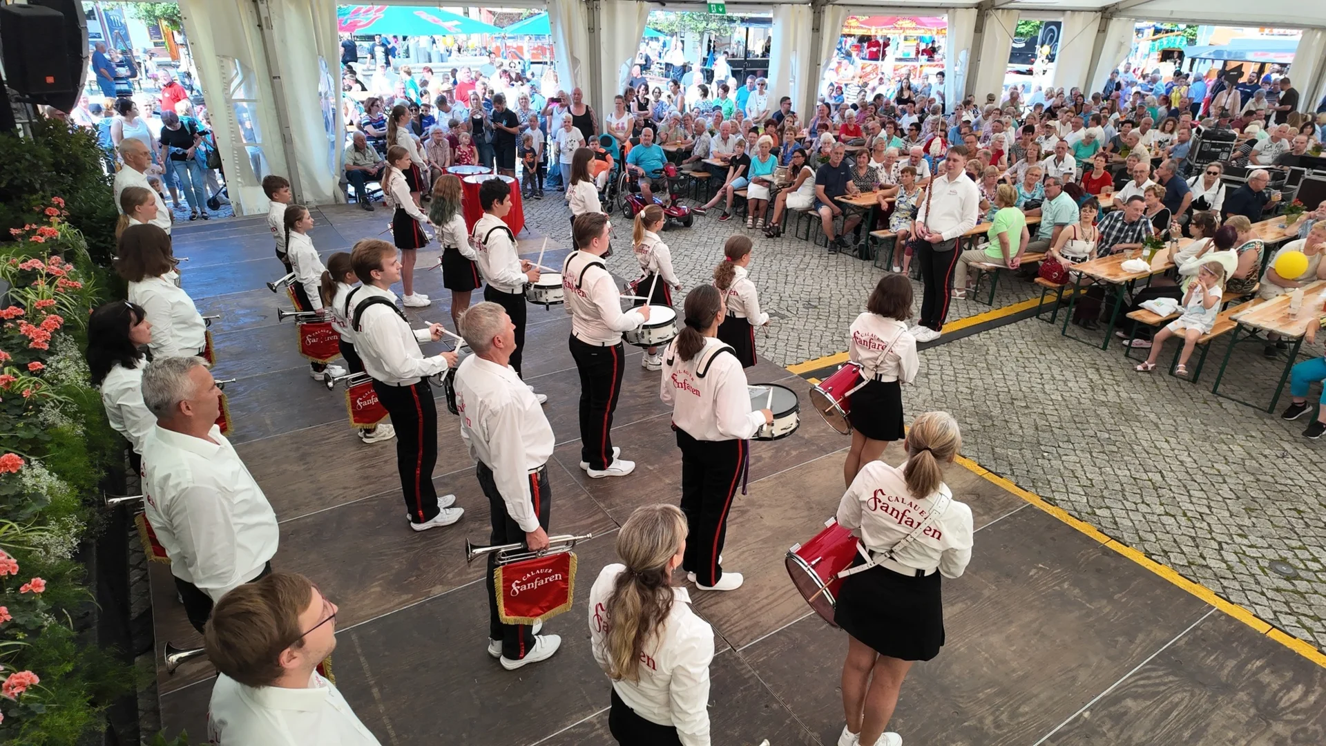 Die Calauer Fanfaren zeigen sich um 16:00 Uhr im Festzelt und führen um 20:30 Uhr den Lampionumzug an. Foto: Nerenz