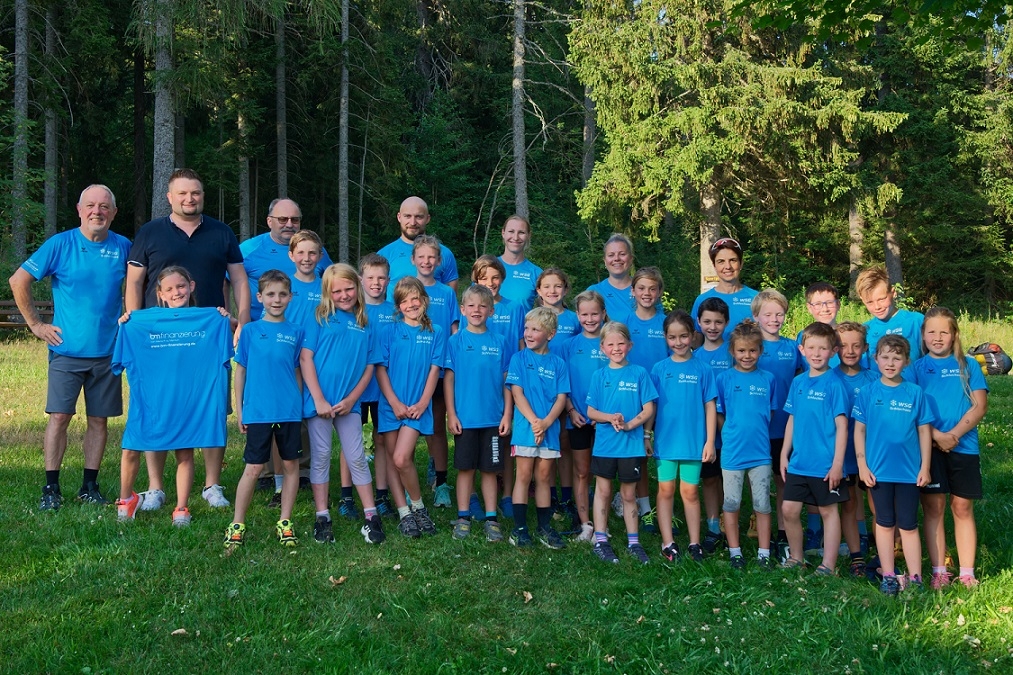 Gruppenbild_T-Shirt1h