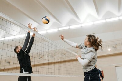 Foto zur Meldung: Mitternachts-Volleyball-Turnier Oschersleben