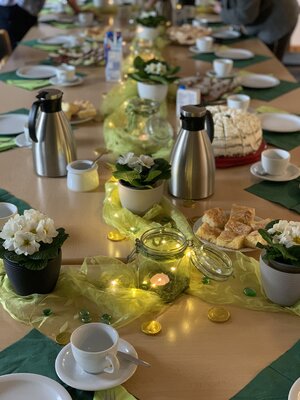 Vorschaubild der Meldung: LandFrauenverein Artlenburg / Geburtstags- und Hochzeitsjubilarkaffeetrinken