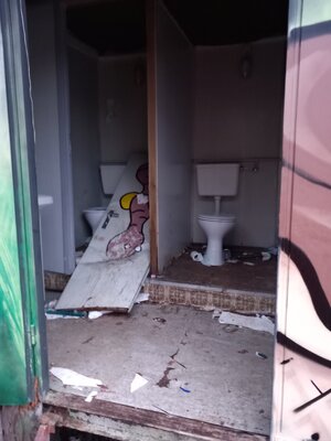 Sachbeschädigung Toilettenanlagen