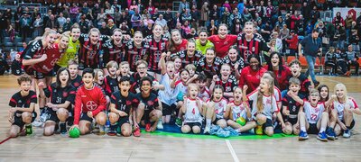 Mit dem Rekordmeister der Frauen Handballbundesliga eingelaufen!