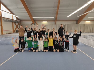 Vorschaubild der Meldung: Kinder- und Jugend-Oster-Tenniscamp
