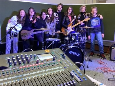 VOTET für unsere Schulband (Bild vergr&ouml;&szlig;ern)