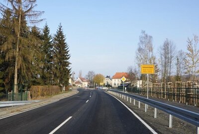 Foto zur Meldung: S45 Fahrbahnerneuerung südlich Ammelshain und Radwegergänzung
