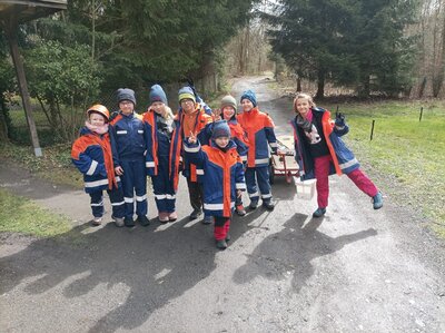 Die Jugendfeuerwehr von Kostebrau sorgte für Ordnung