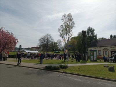 Maibaumfest in Krahne (Bild vergrößern)