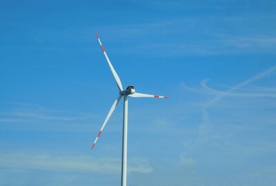Windenergieanlagen - nördlich von Reinsdorf (Bild vergrößern)