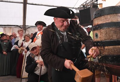 Grußwort des Bürgermeisters zum 415. Kuhschwanzfest (Bild vergrößern)