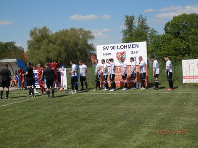 Erstmals spielte der FC Seenland beim SV Lohmen. (Bild vergrößern)