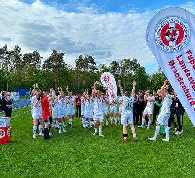 Landespokal macht Werbung für den Mädchen- und Frauenfußball (Bild vergrößern)
