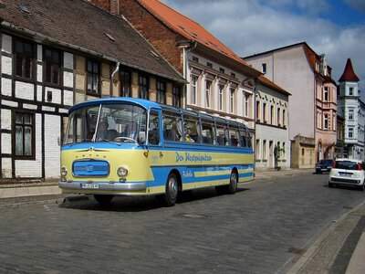 60-er Jahre Oldie-Bus geht auf Stadtrundfahrt I Foto: Gerhard Baack (Bild vergrößern)