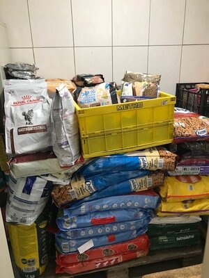 Futterlieferung für Madonas DAB (Bild vergrößern)