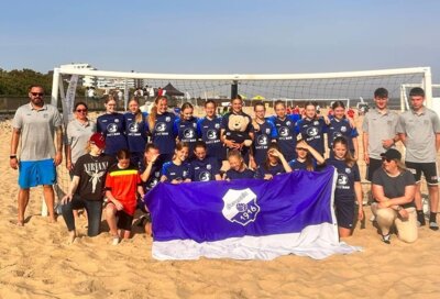 U15/14: C/D-Juniorinnen - Dritter Platz beim Beachsoccer Cup (Bild vergrößern)