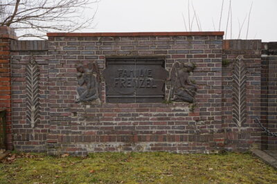 Friedhof Mitte (Bild vergrößern)